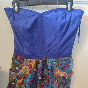 Short Cute Strapless Dress in Size Large